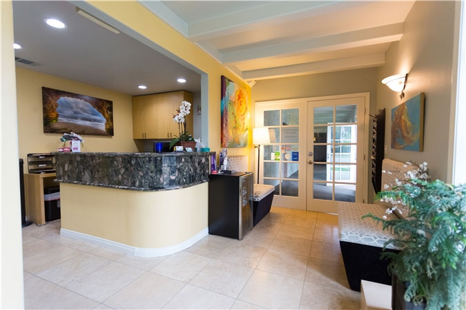 Dentist in Simi Valley